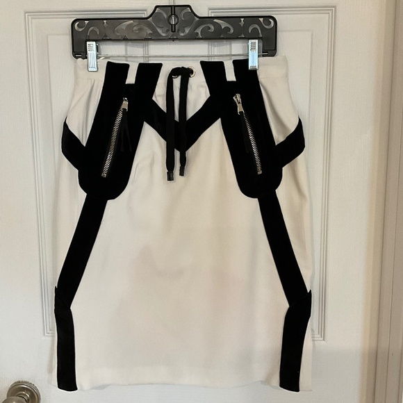Altuzarra designer white & black velvet detail pencil skirt lined Size (42) 6